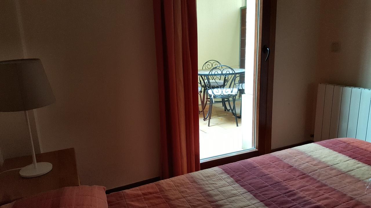 Can Marxant, Centrico, Servicios Al Lado Y Cruce De Senderos Molló Exterior foto
